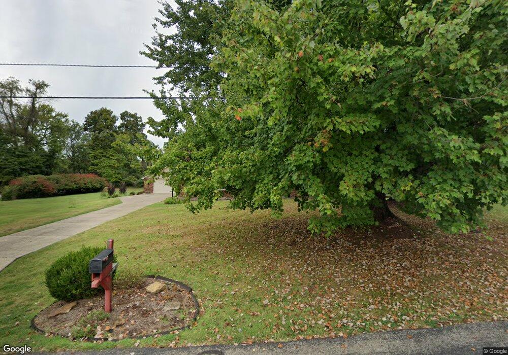 9324 Fern Bluff Ln, Louisville, KY 40229 - photo 1