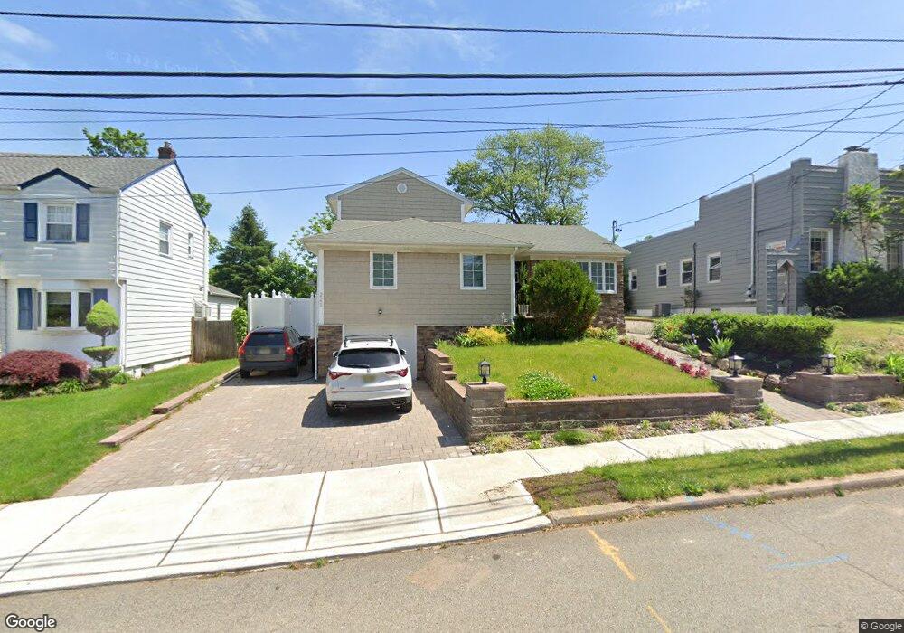 225 Baldwin Ave, Hasbrouck Heights, NJ 07604 - photo 1