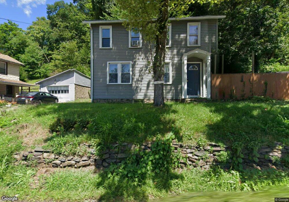 105 E Poplar St, Nanticoke, PA 18634 - photo 1