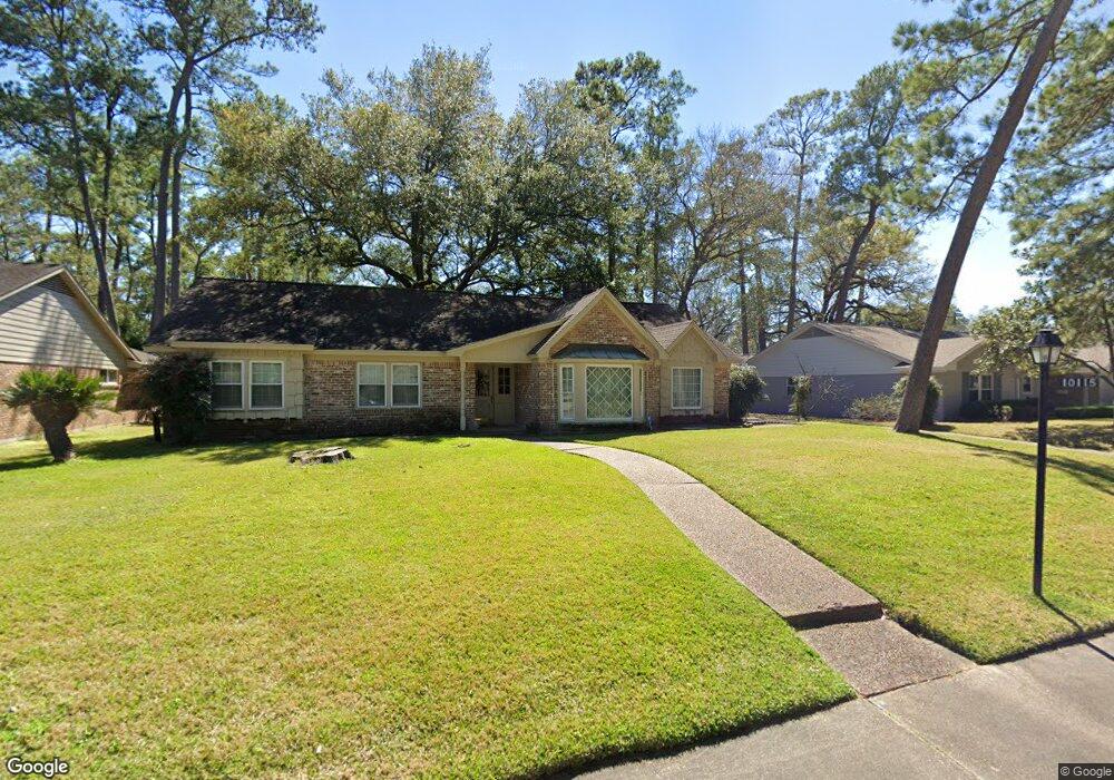 10115 Candlewood Dr, Houston, TX 77042 - photo 1