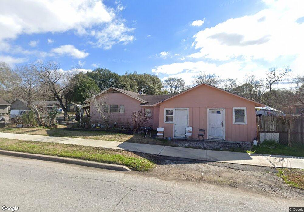 1100 James St, Rosenberg, TX 77471 - photo 1