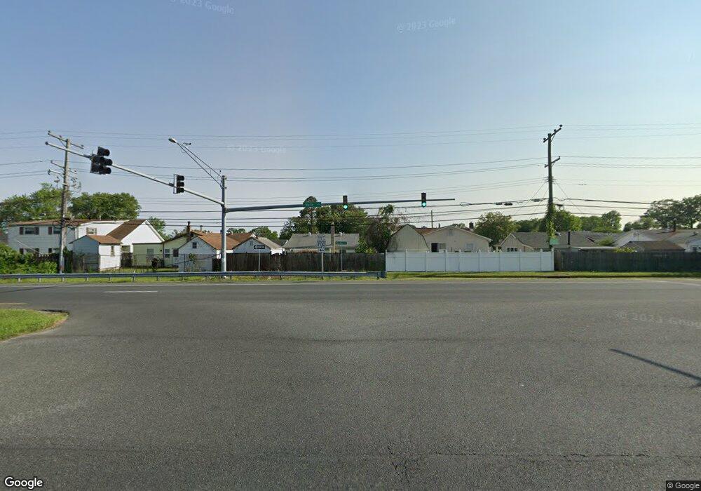 1002 Windlass Dr, Middle River, MD 21220 - photo 1