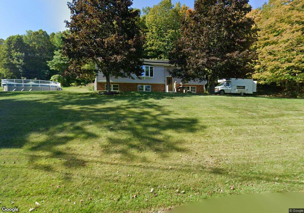 82 Fisk Rd, Adams, MA 01220 - photo 1