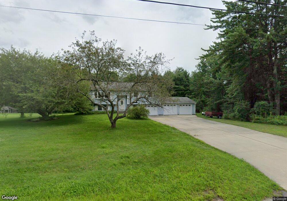 81 Scobie Pond Rd, Derry, NH 03038 - photo 1