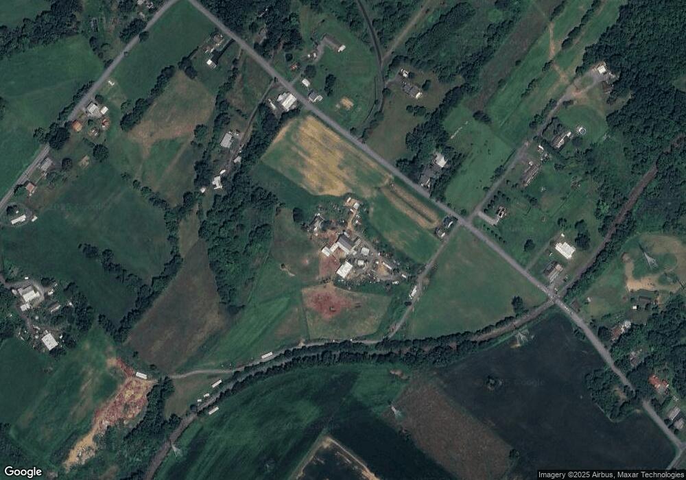 7802 Corning Rd, Zionsville, PA 18092 - photo 1