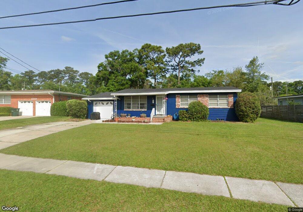 6907 Holiday Rd N, Jacksonville, FL 32216 - photo 1