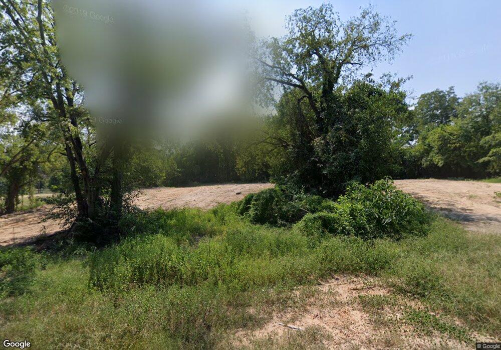 1634 Railroad Ave, Macon, GA 31201 - photo 1