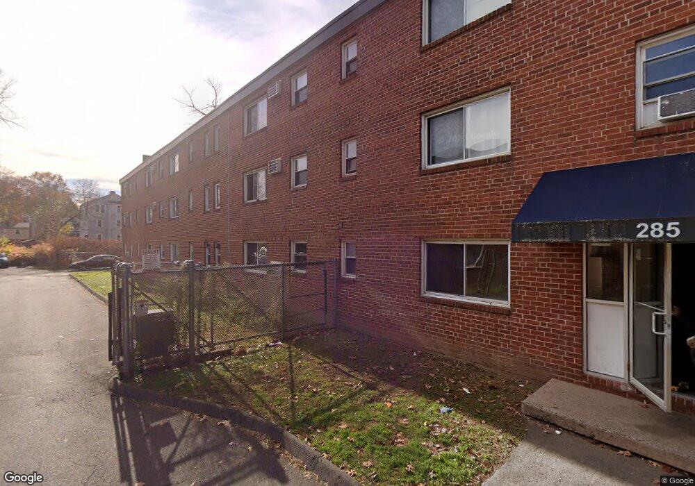 285 Westland St, Hartford, CT 06112 - photo 1
