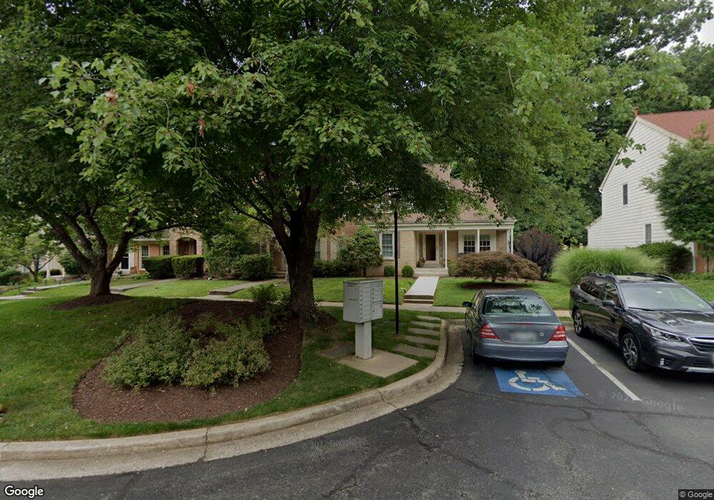 12236 Tildenwood Dr, Rockville, MD 20852 - photo 1