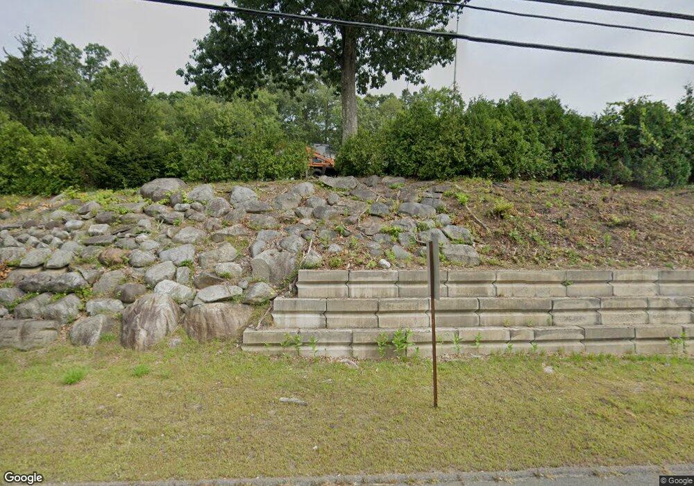 543 Wilbraham St, Palmer, MA 01069 - photo 1