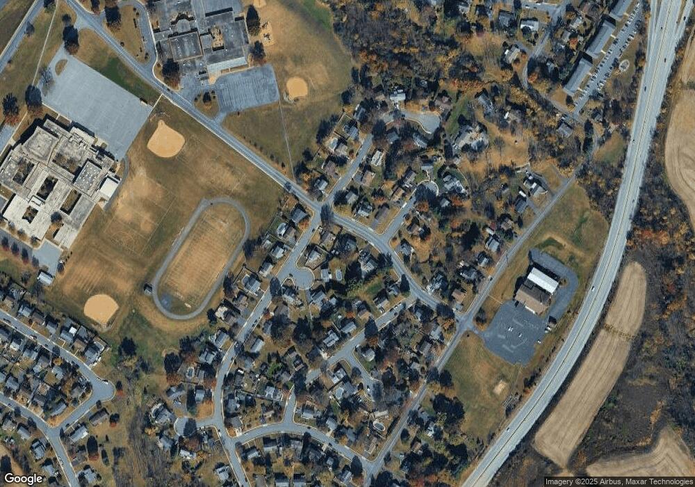 731 E 2nd St, Boyertown, PA 19512 - photo 1