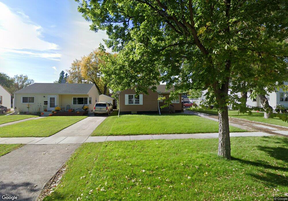 1212 Oak St, Grand Forks, ND 58201 - photo 1