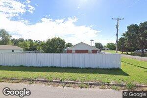 324 S Santa fe, Mooreland, OK 73852