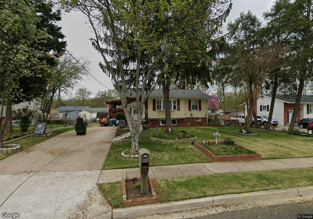 7512 Devries Dr, Lorton, VA 22079 - photo 1