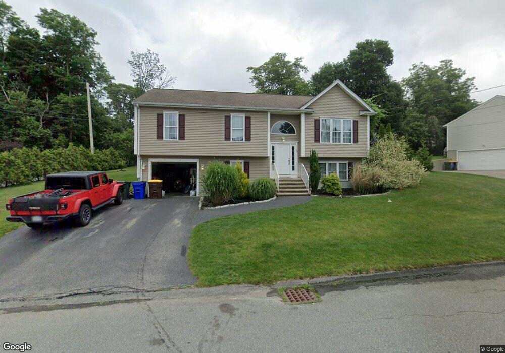 39 Wingate Ln, Fall River, MA 02720 - photo 1