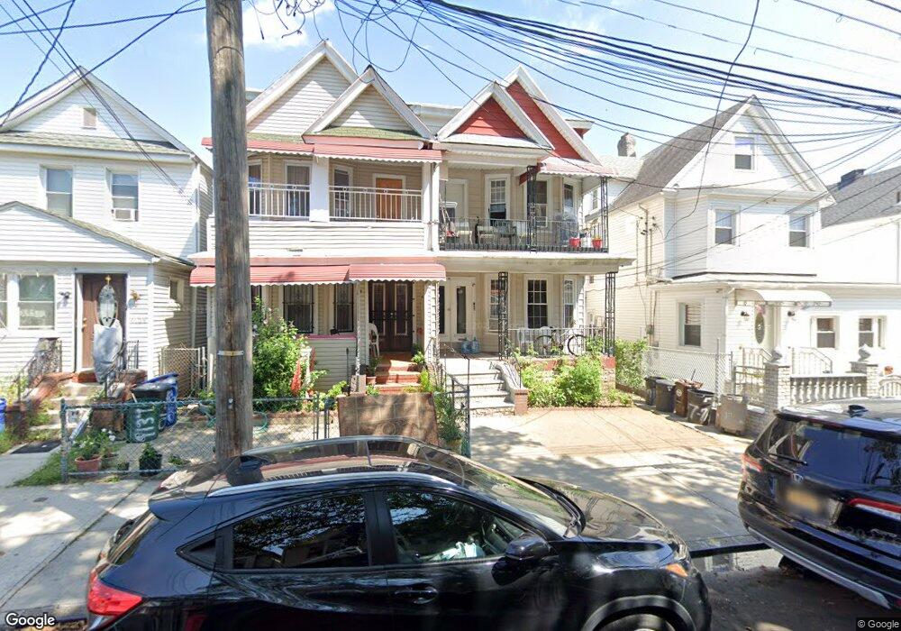 9139 109th St, Richmond Hill, NY 11418 - photo 1