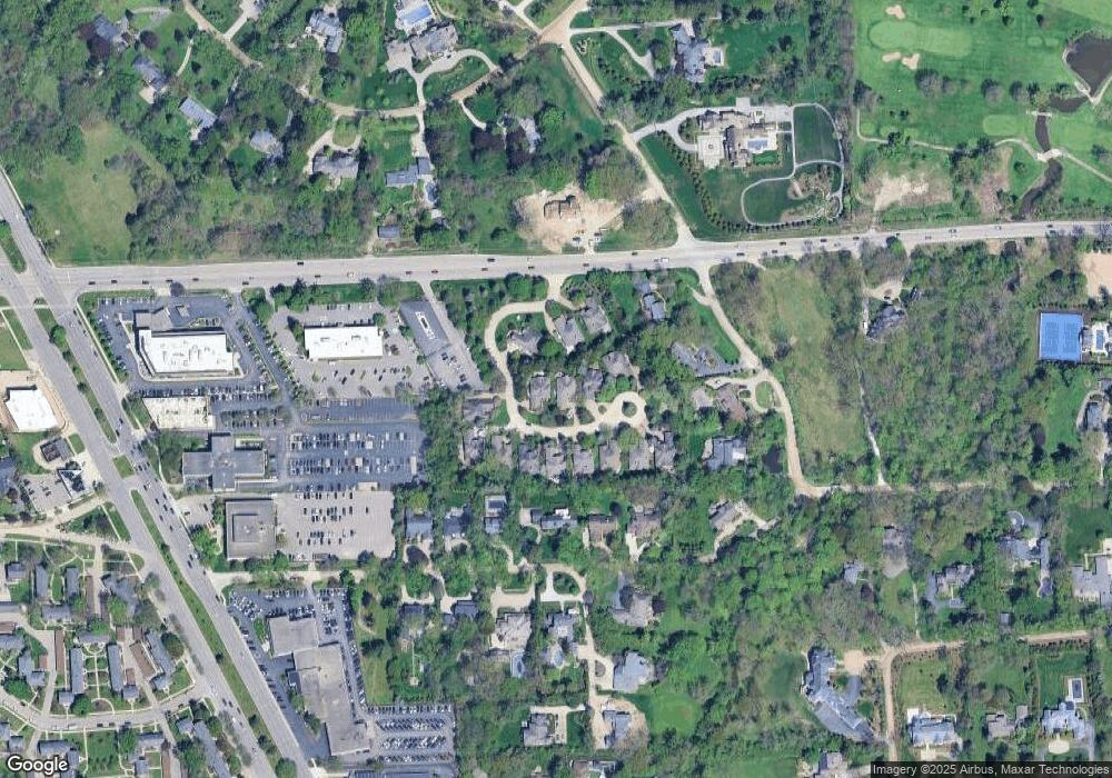 5574 Pine Brooke Ct, Bloomfield Hills, MI 48304 - photo 1