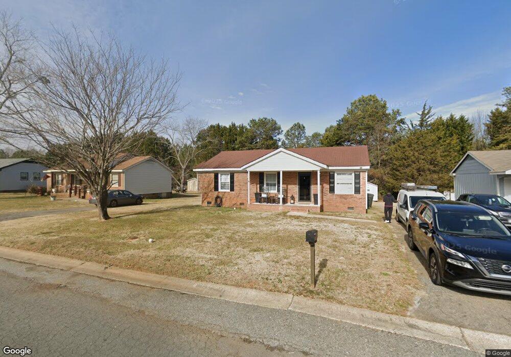 107 Queensgate Rd, Clover, SC 29710 - photo 1