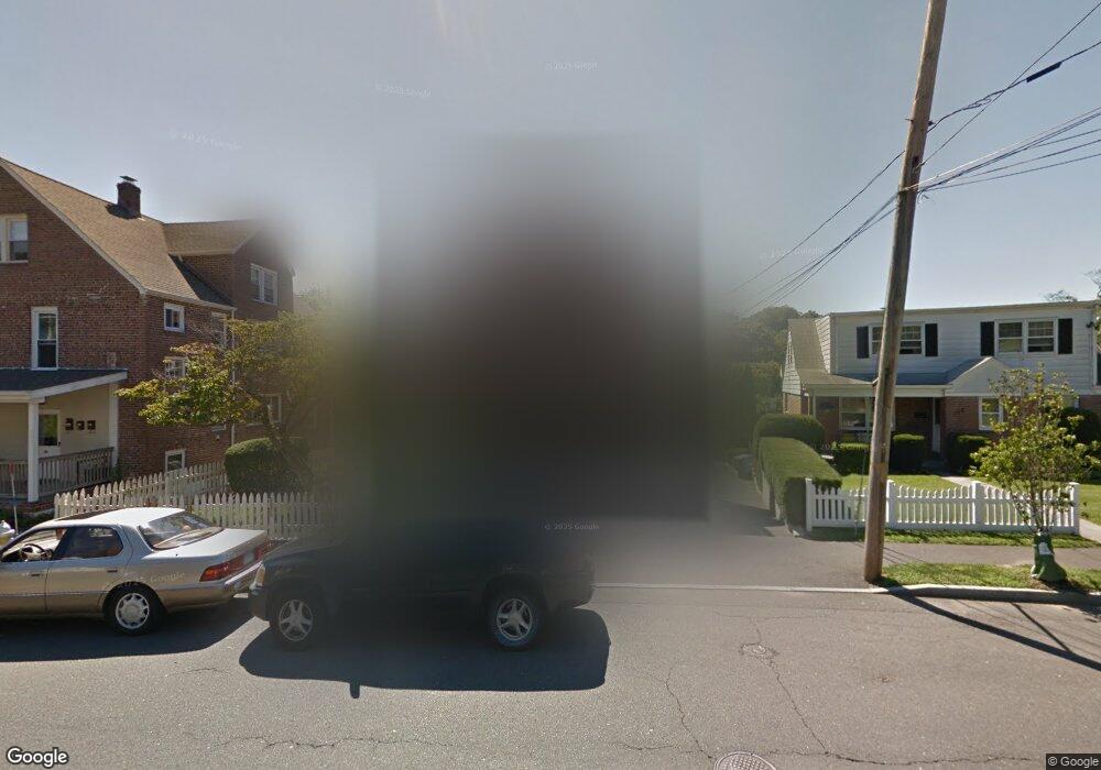 106 Pemberwick Rd unit A, Greenwich, CT 06831 - photo 1