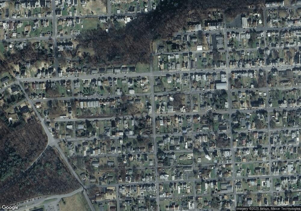 1501 W Mulberry St, Coal Township, PA 17866 - photo 1