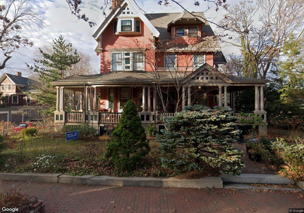 115 Upland Rd unit 3, Cambridge, MA 02140 - photo 1