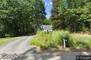37 Parkhurst St, Dunstable, MA 01827
