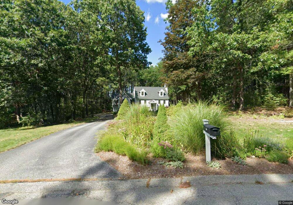 37 Parkhurst St, Dunstable, MA 01827 - photo 1