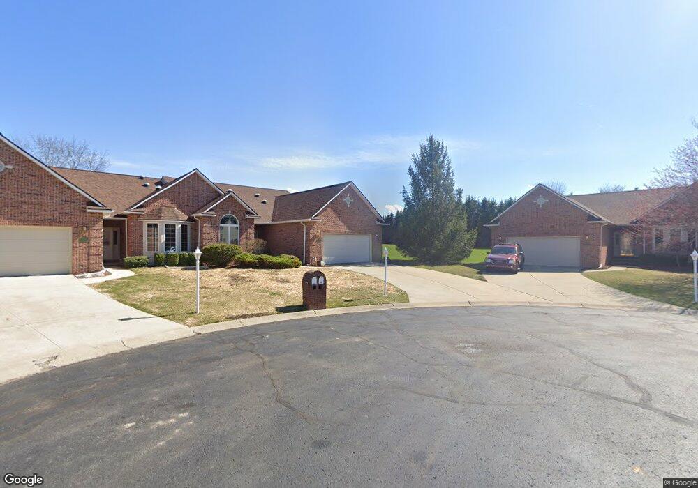 1500 Silverton Ct, Flint, MI 48532 - photo 1