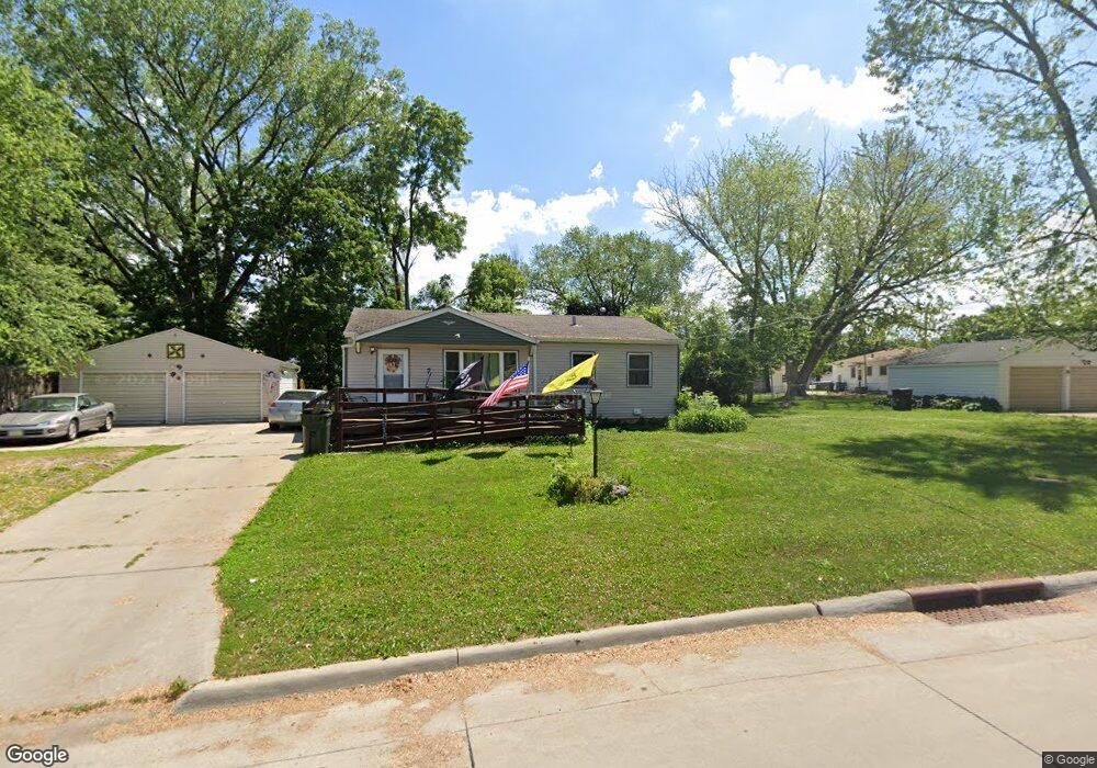 3516 Carlton Dr, Cedar Falls, IA 50613 - photo 1