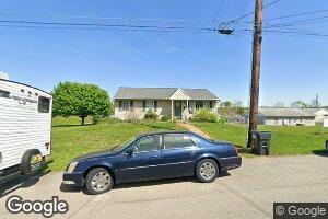 204 E Hunter St, Lyon Station, PA 19536