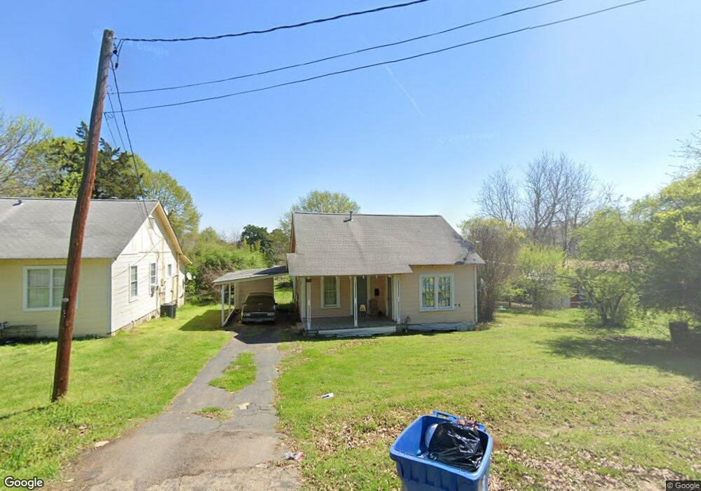 712 N Hickory St, Vivian, LA 71082 - photo 1