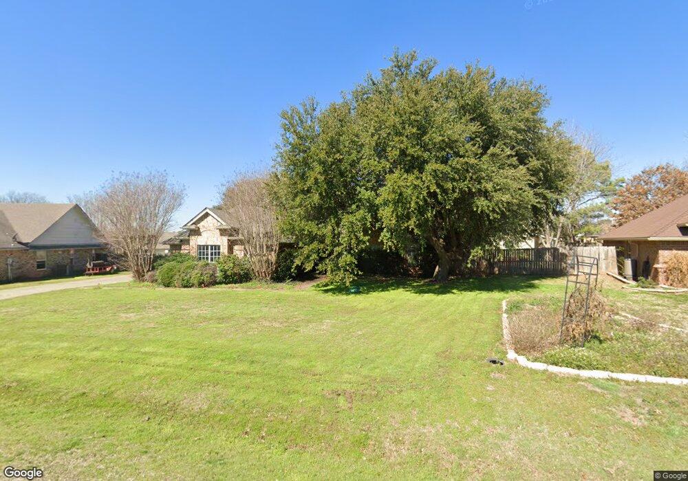 3902 Buena Vista Cir, Granbury, TX 76049 - photo 1