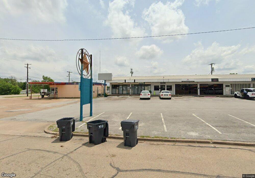 3204 Ferndale Dr, Waco, TX 76706 - photo 1