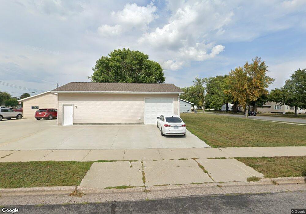 1307 N Minnesota St, New Ulm, MN 56073 - photo 1