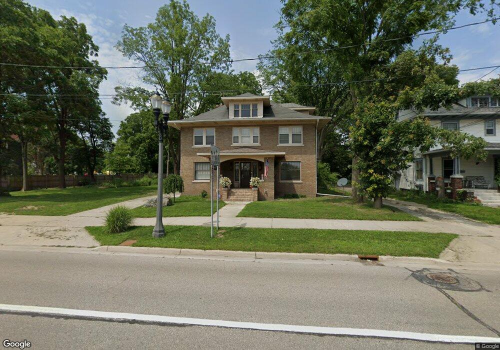 1002 W Ottawa St, Lansing, MI 48915 - photo 1