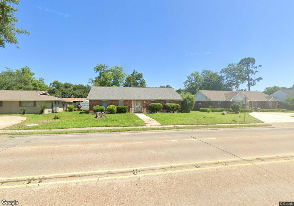 2119 E Prien Lake Rd, Lake Charles, LA 70601 - photo 1