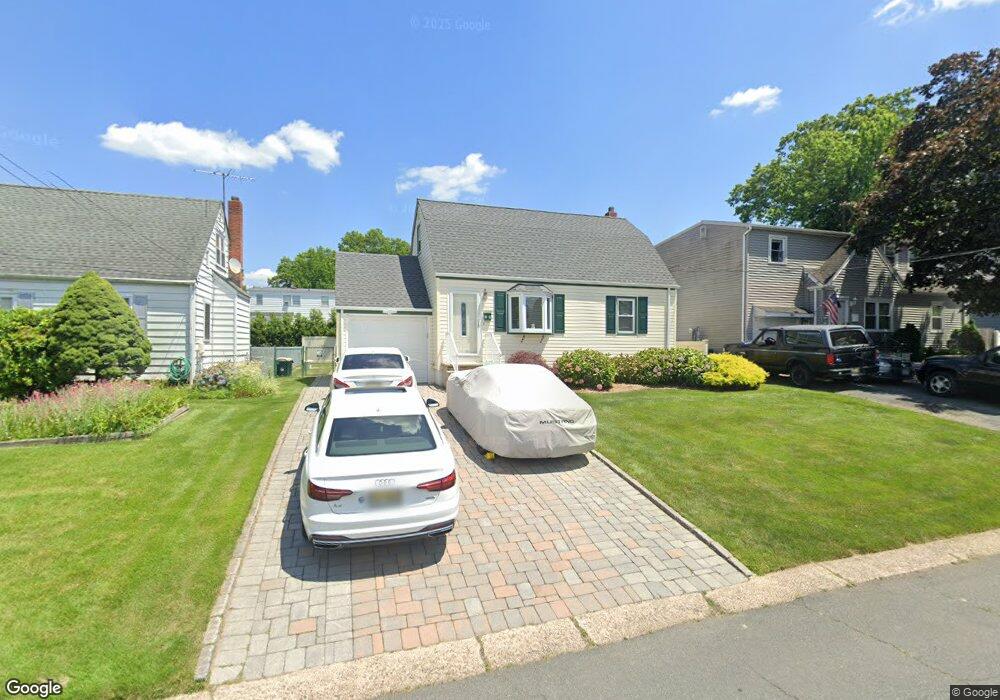 39 Windsor Dr, Dumont, NJ 07628 - photo 1