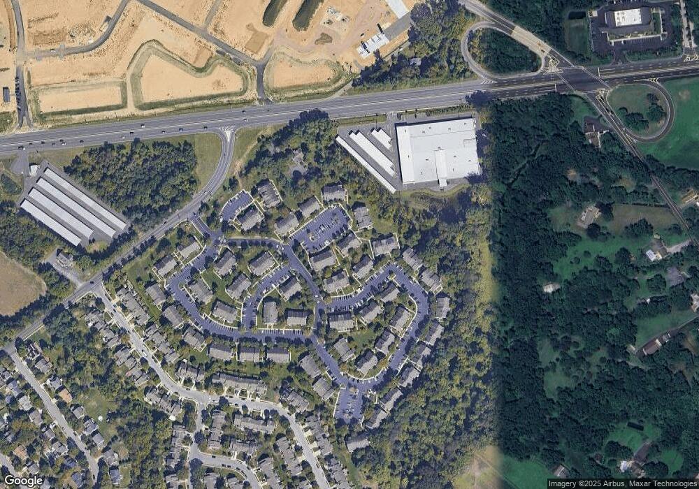 704 B Trescott Place B, Mount Laurel, NJ 08054 - photo 1