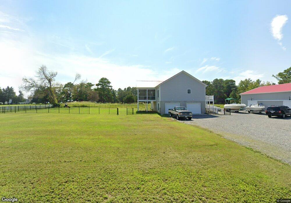 592 Fort Lowry Ln, Dunnsville, VA 22454 - photo 1