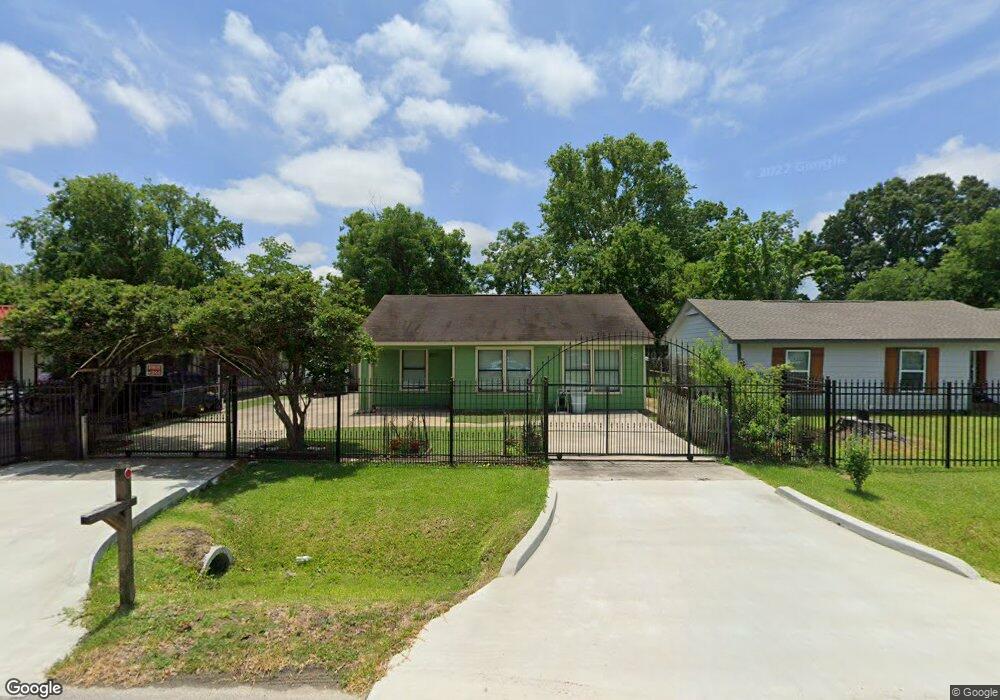 7226 Howton St, Houston, TX 77028 - photo 1