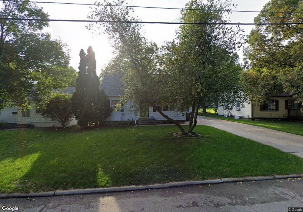 214 20th St NW, Cedar Rapids, IA 52405 - photo 1