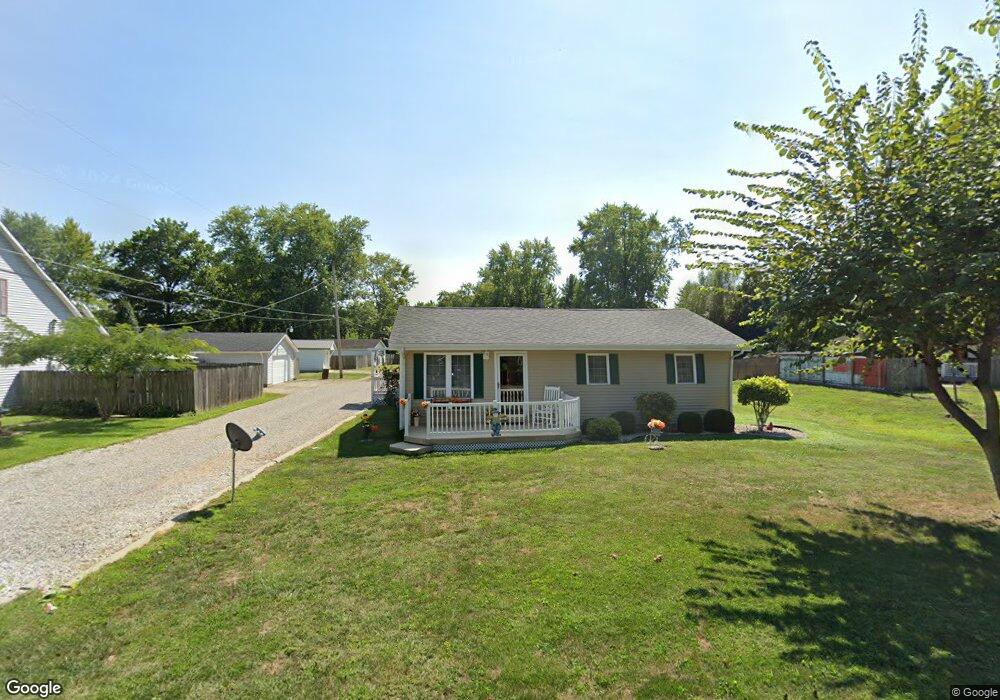 1823 Shady Ln, Columbus, IN 47201 - photo 1
