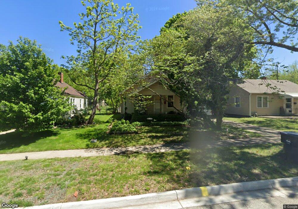 1184 SW Randolph Ave, Topeka, KS 66604 - photo 1