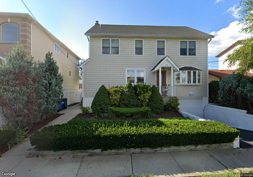 725 Stuyvesant Ave unit 2, Lyndhurst, NJ 07071 - photo 1