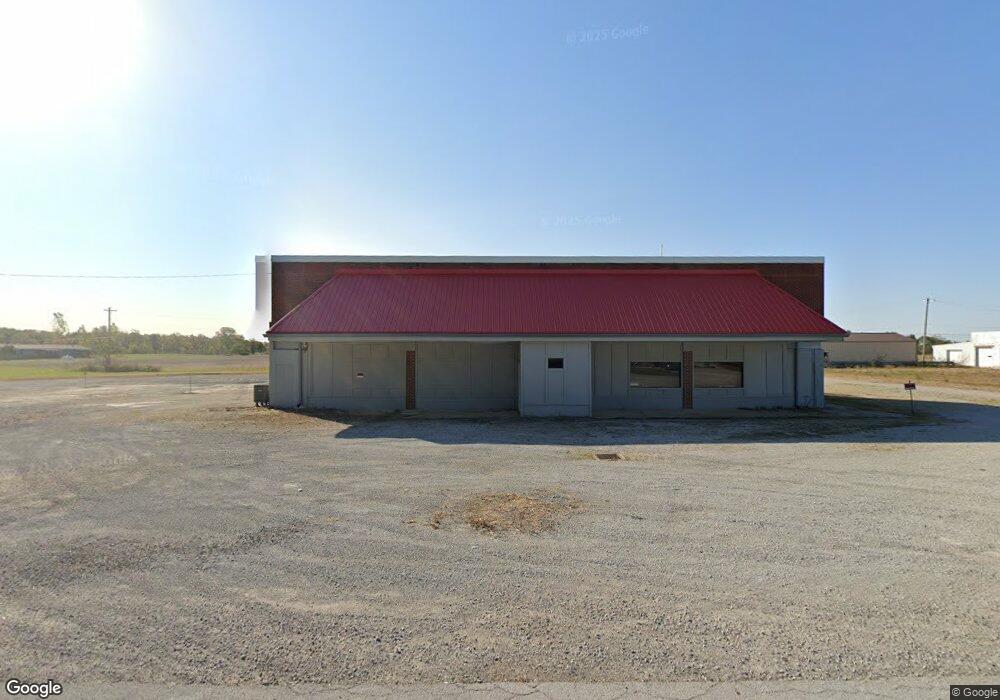 320 E Wapakoneta St, Waynesfield, OH 45896 - photo 1