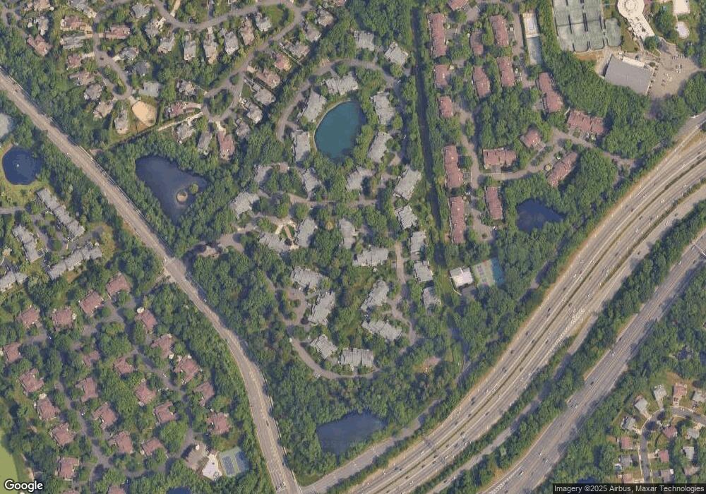 31 Tiffany Cir, Manhasset, NY 11030 - photo 1