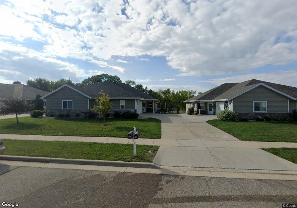 826 Oregon Parks Ave, Oregon, WI 53575 - photo 1