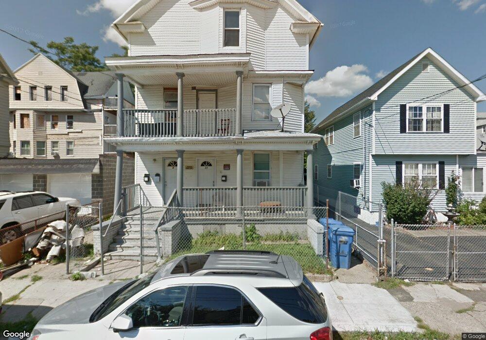 11 Webb St unit 3RD, Waterbury, CT 06704 - photo 1