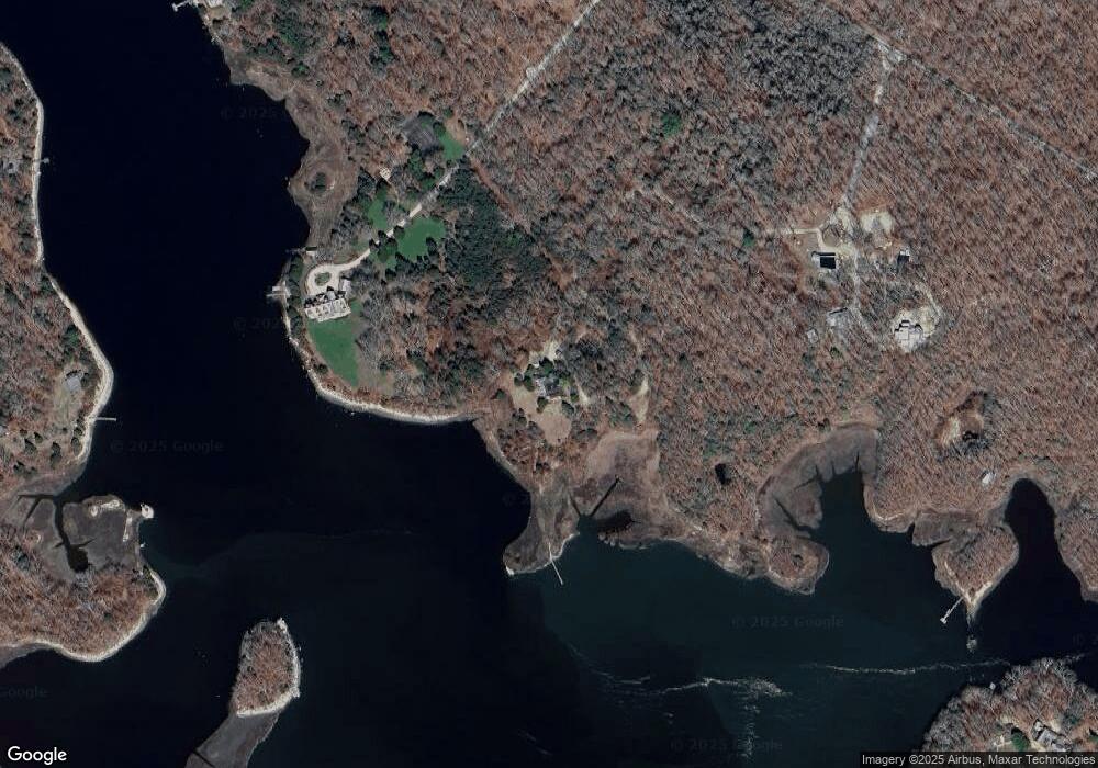 428 Potomska Rd, South Dartmouth, MA 02748 - photo 1