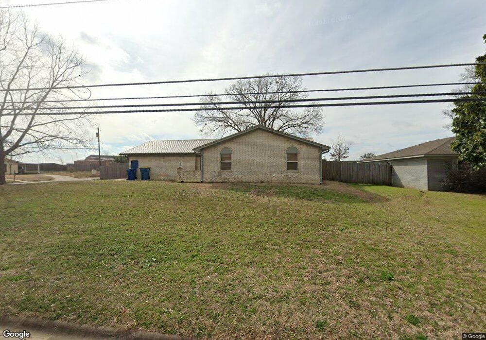 1304 Leach St, Kilgore, TX 75662 - photo 1
